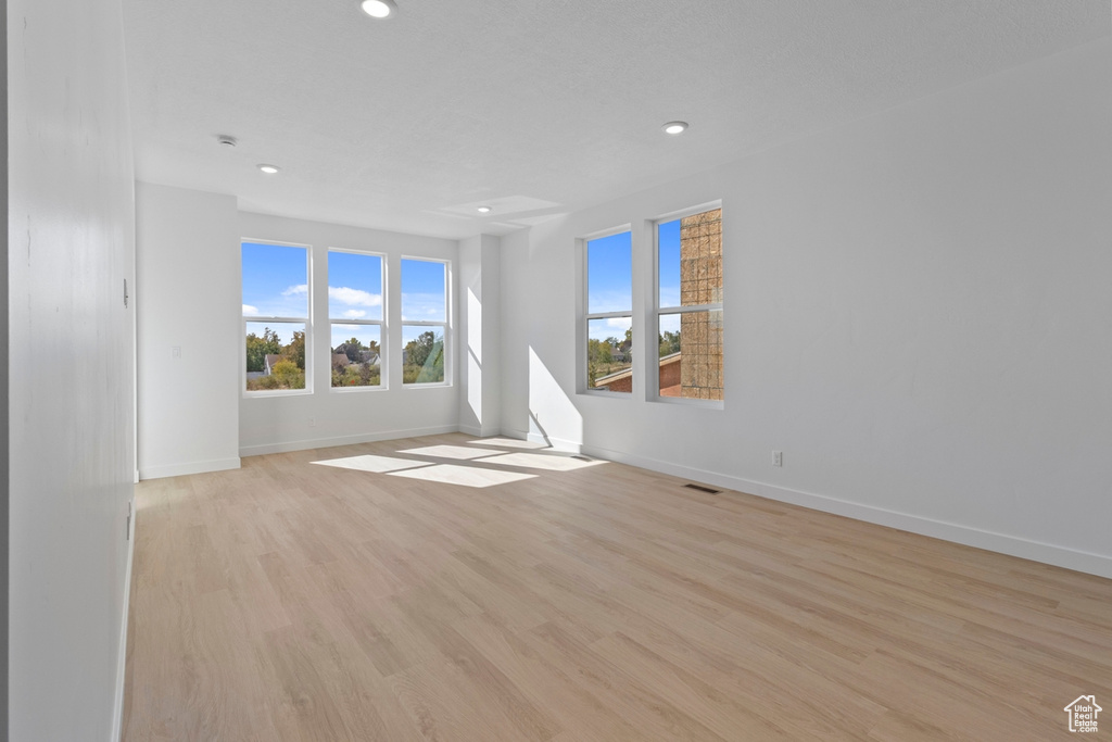 Photo 5 for MLS #2116298 at 1463 N 1875 West #165