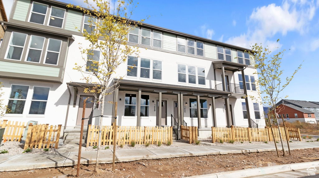 Photo 3 for MLS #2116303 at 1459 N 1875 West #166