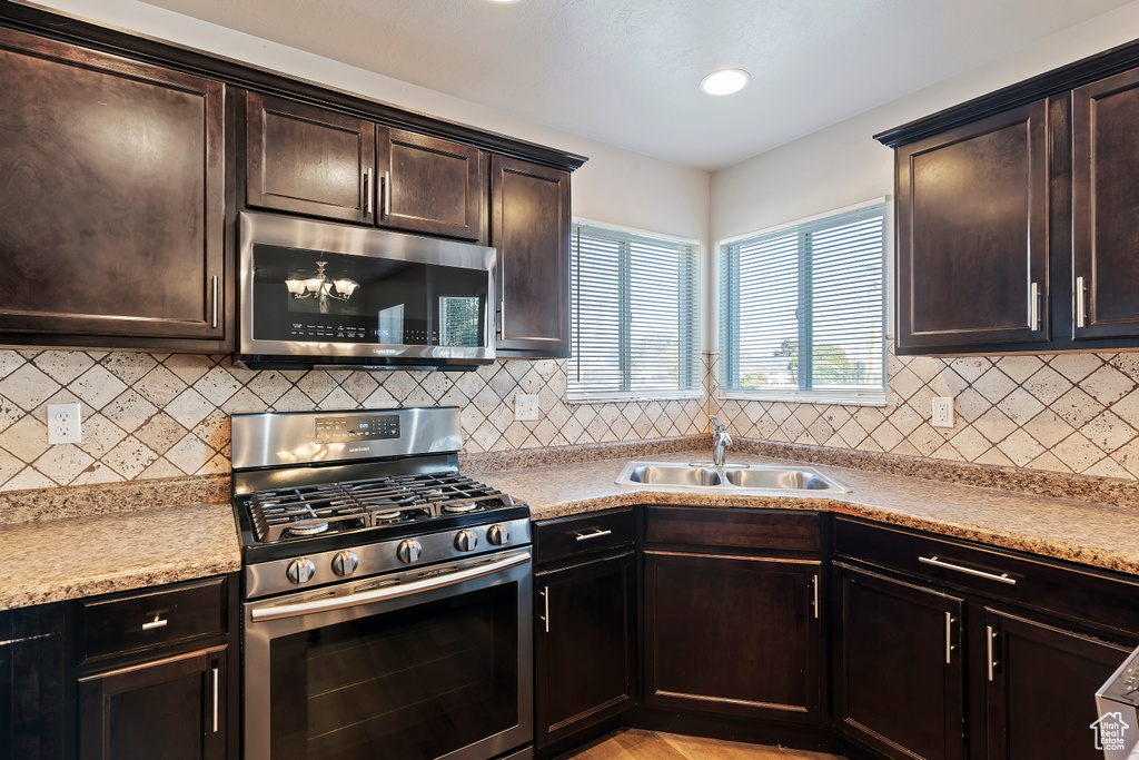 Photo 16 for MLS #2116305 at 3166 W 5625 South