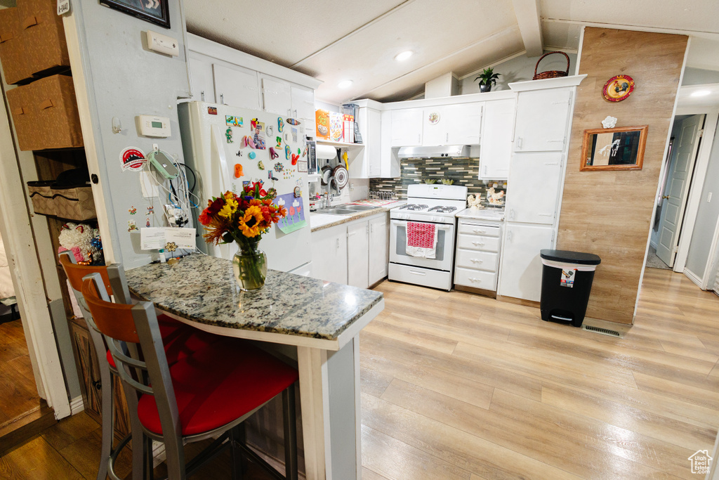 Photo 7 for MLS #2116306 at 255 N 1600 West #52