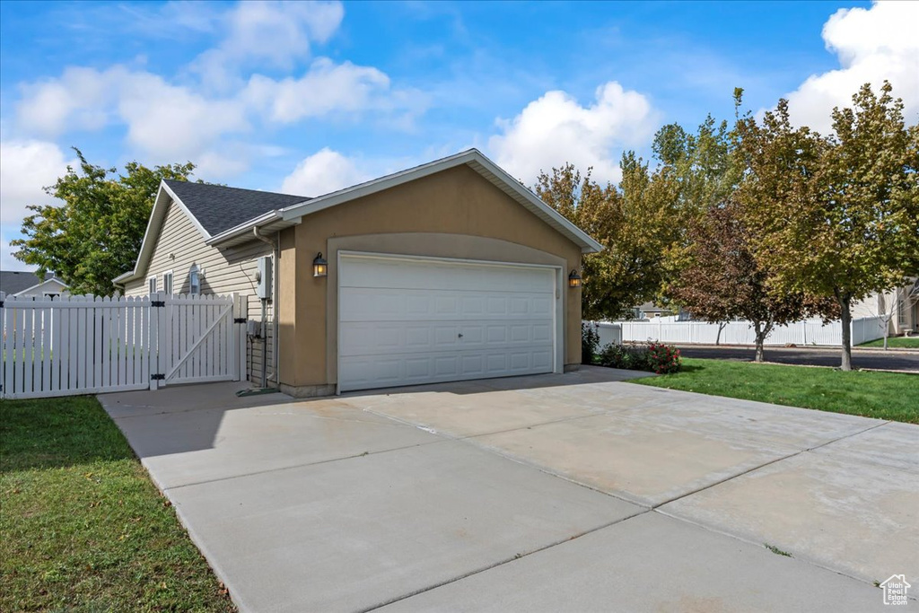 Photo 2 for MLS #2116312 at 5451 N Heather Way