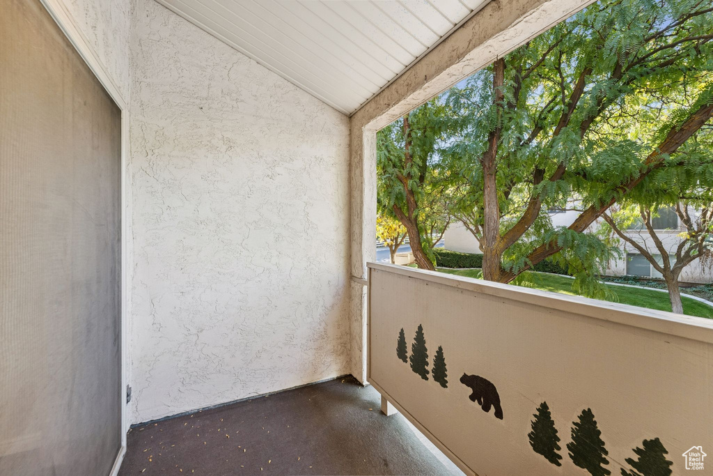 Photo 17 for MLS #2116317 at 987 E Creekhill Hwy