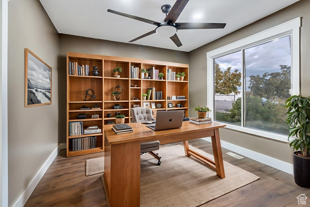 Photo 6 for MLS #2116335 at 539 W 24th St