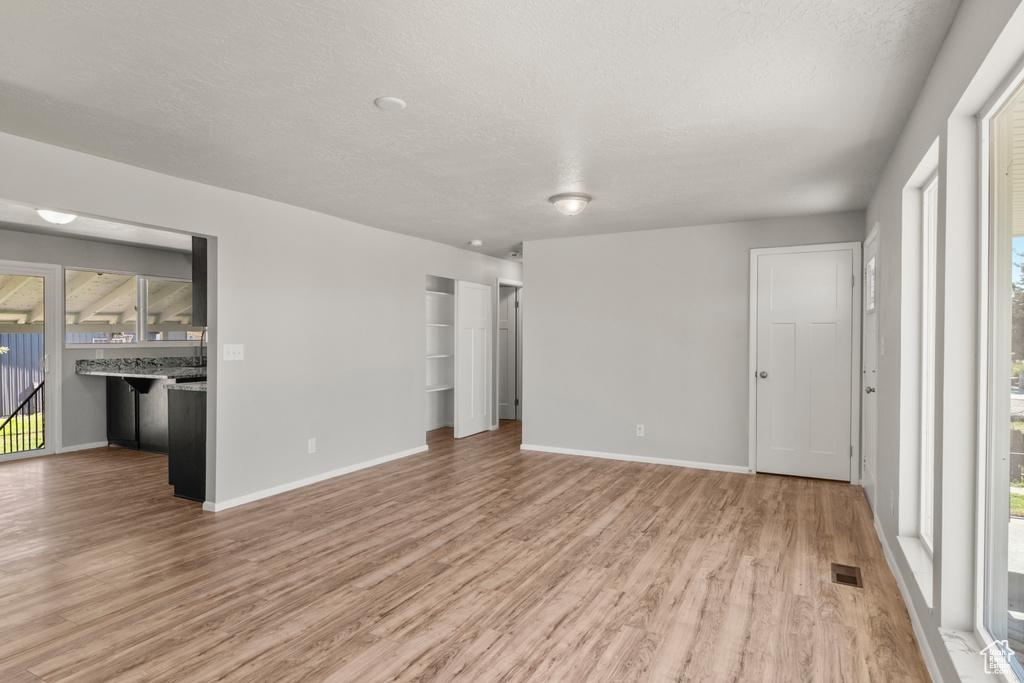 Photo 4 for MLS #2116336 at 2840 S 4700 West