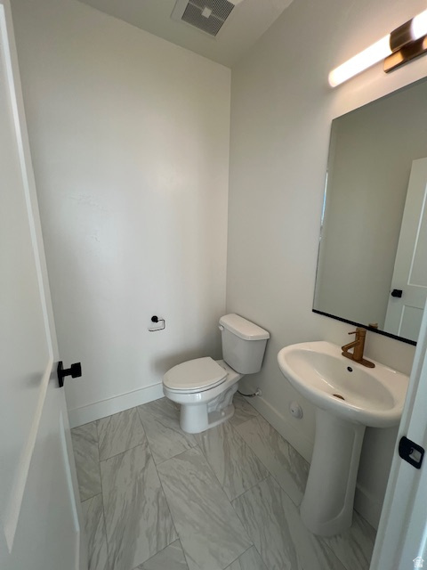 2434 W 2950 S #111 Farr West, UT 84404