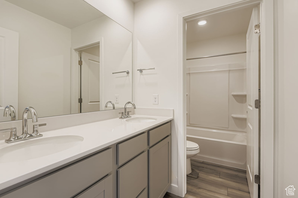 Photo 9 for MLS #2116340 at 808 W 1710 North
