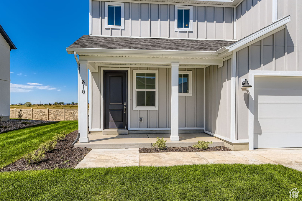 Photo 2 for MLS #2116347 at 816 W 1710 North