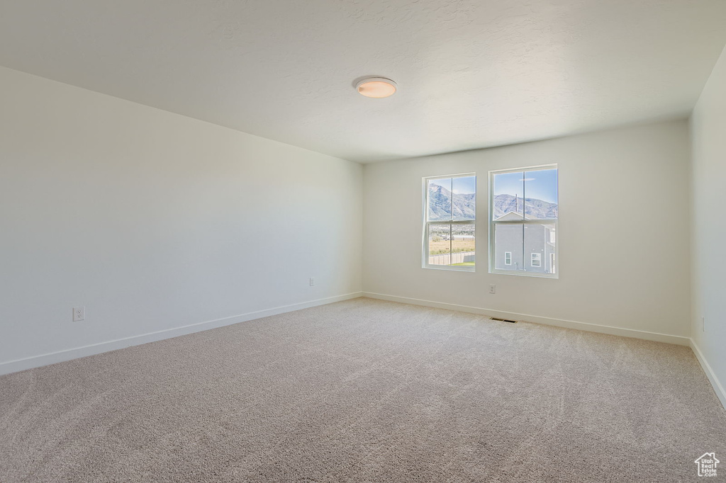 Photo 6 for MLS #2116351 at 798 W 1710 North