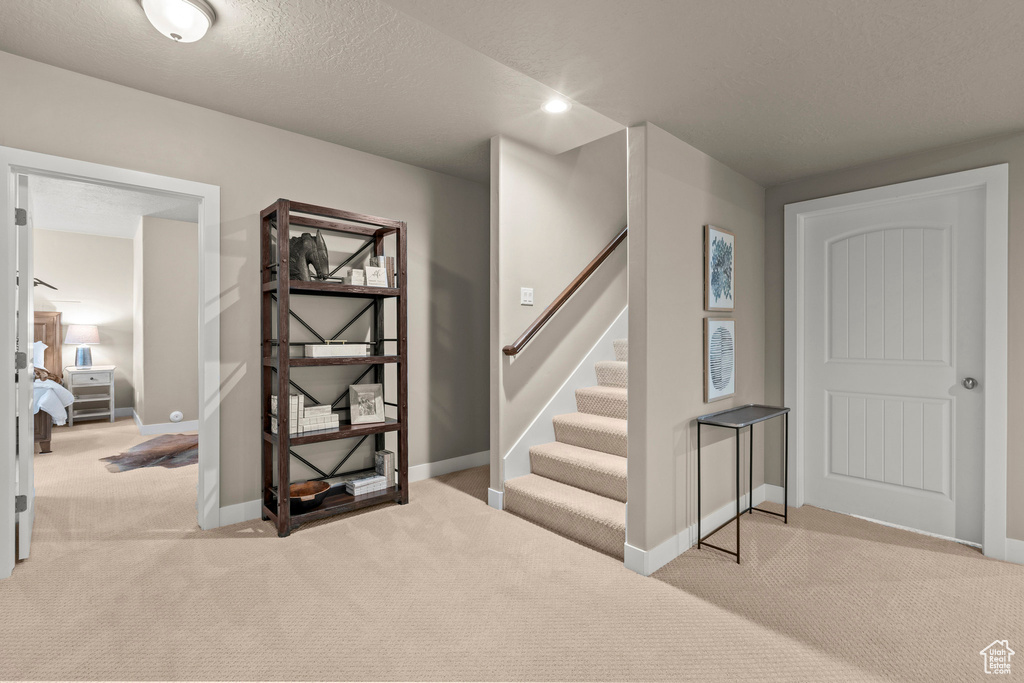 Photo 30 for MLS #2116356 at 587 W Bayhill Dr