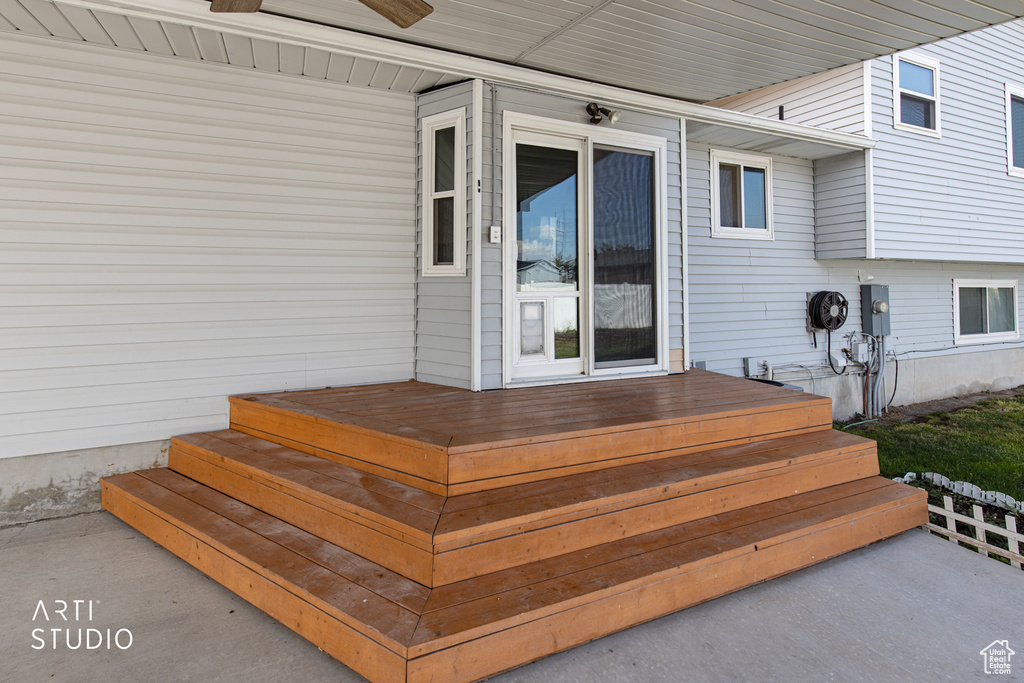 Photo 26 for MLS #2116359 at 916 W 2025 South