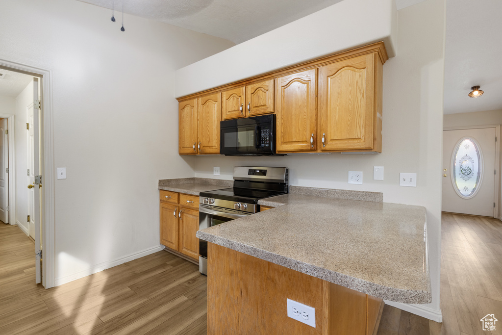 Photo 5 for MLS #2116362 at 646 N 2450 East #17