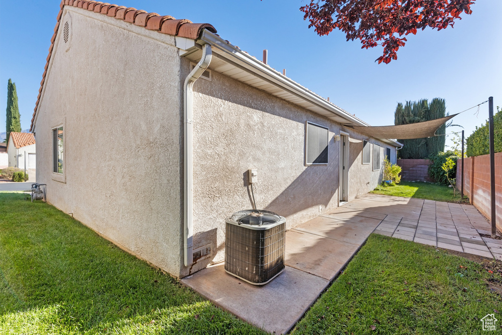 Photo 15 for MLS #2116362 at 646 N 2450 East #17