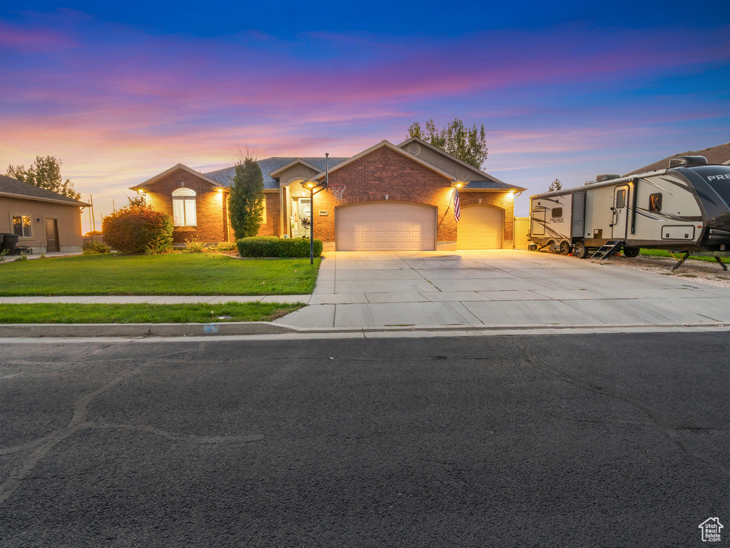 3585 N 2550 W Farr West, UT 84404