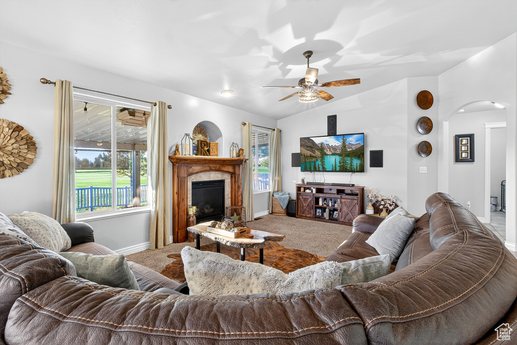 3585 N 2550 W Farr West, UT 84404