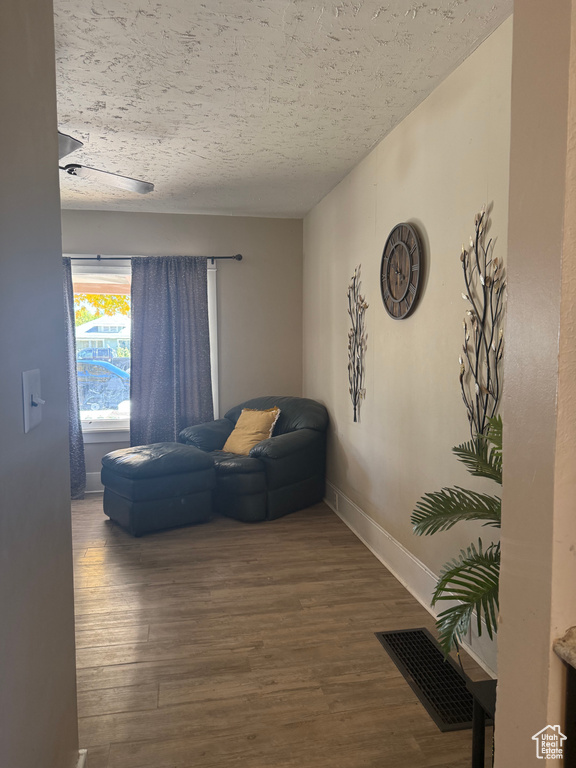 Photo 4 for MLS #2116369 at 355 N 300 East