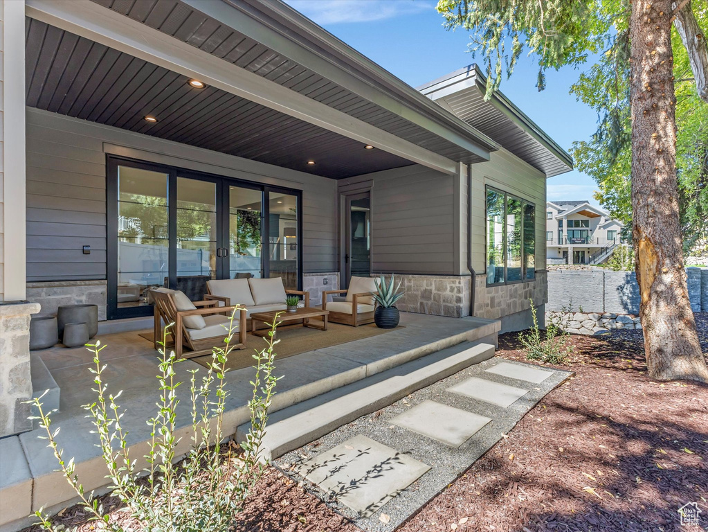 9623 S TANNENBAUM CV Sandy, UT 84092