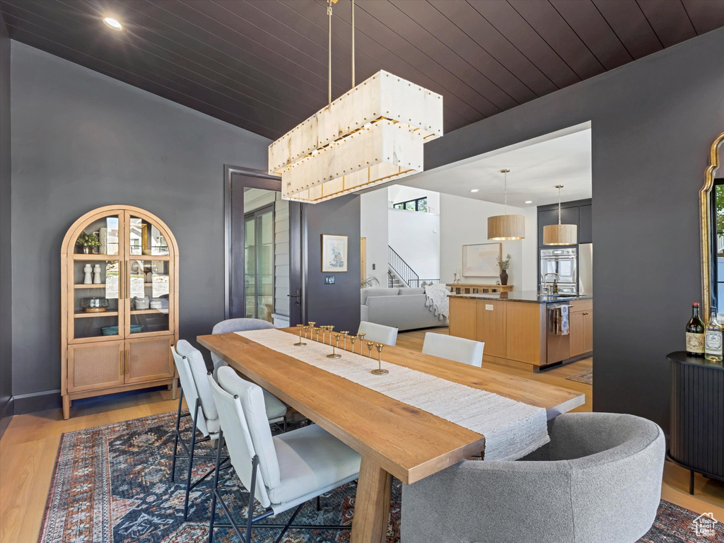 9623 S TANNENBAUM CV Sandy, UT 84092