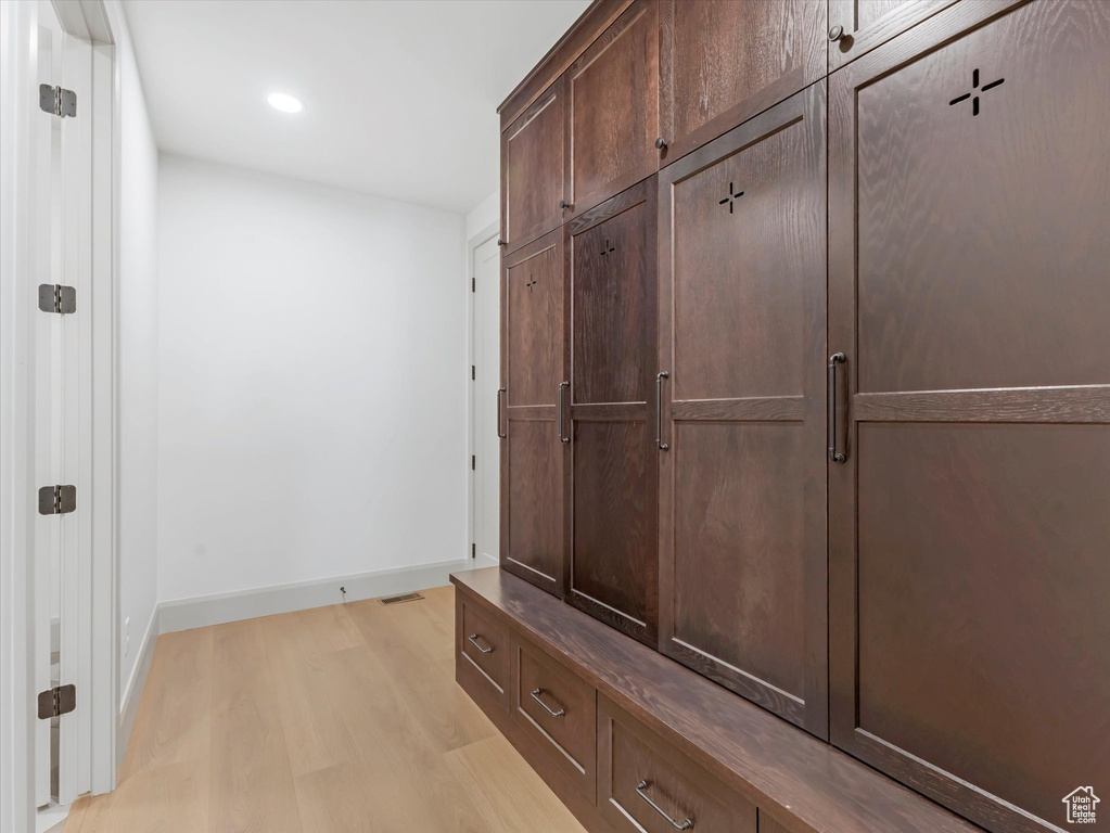 9623 S TANNENBAUM CV Sandy, UT 84092