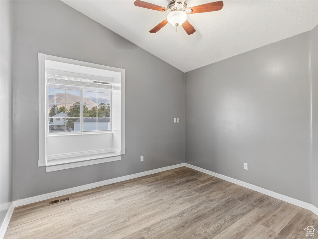 1310 S 125 E Kaysville, UT 84037
