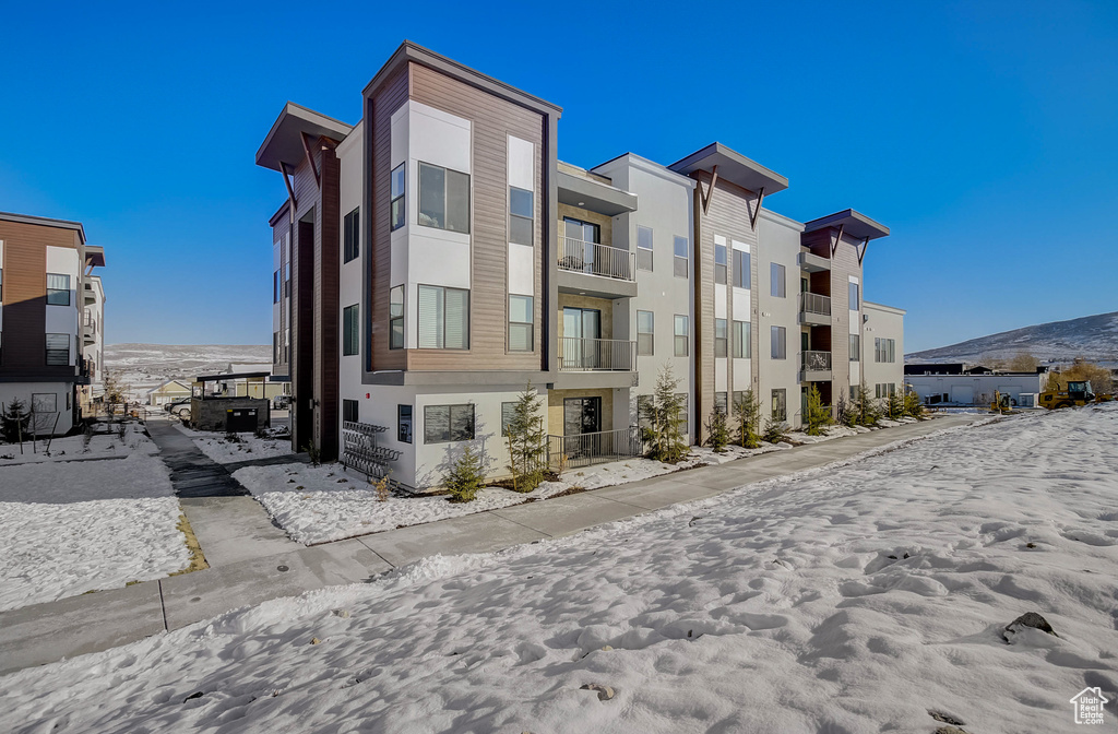 6495 E SERVICEBERRY #B205 Park City, UT 84098