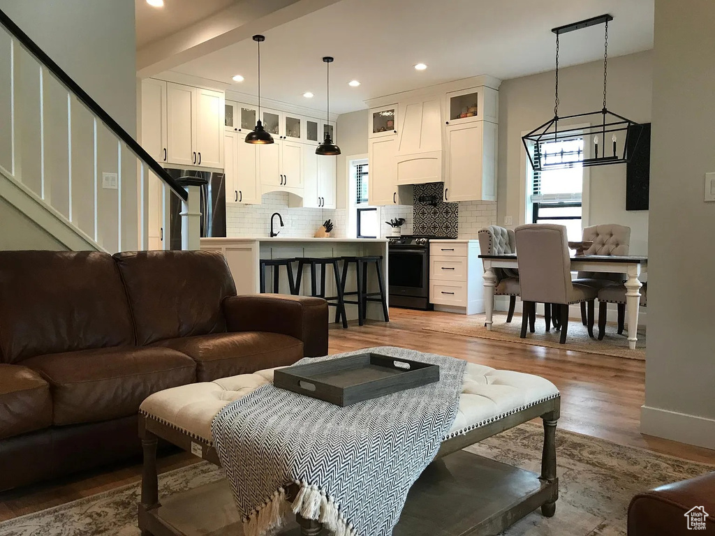 105 W GIRARD AVE Salt Lake City, UT 84103