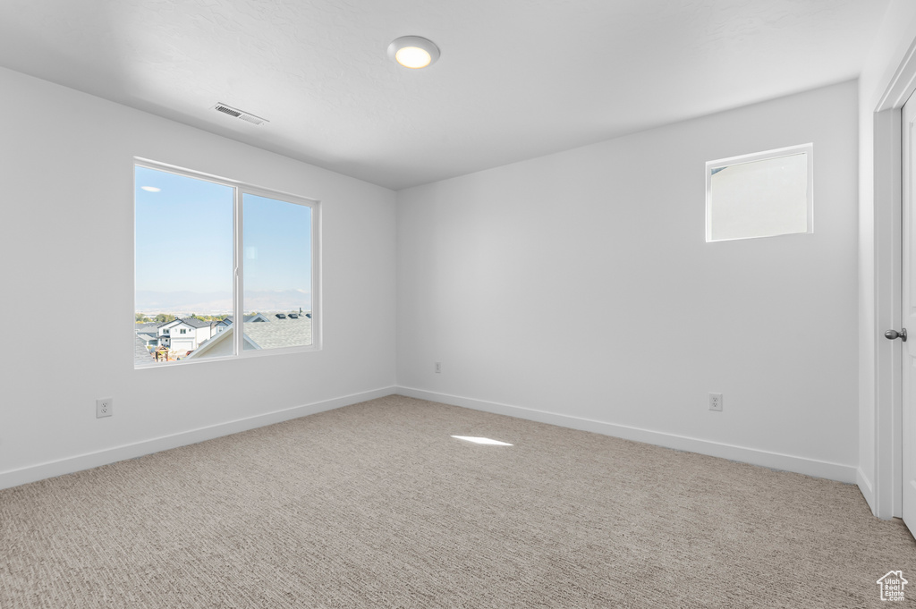 8596 W BOWIE DR Magna, UT 84044