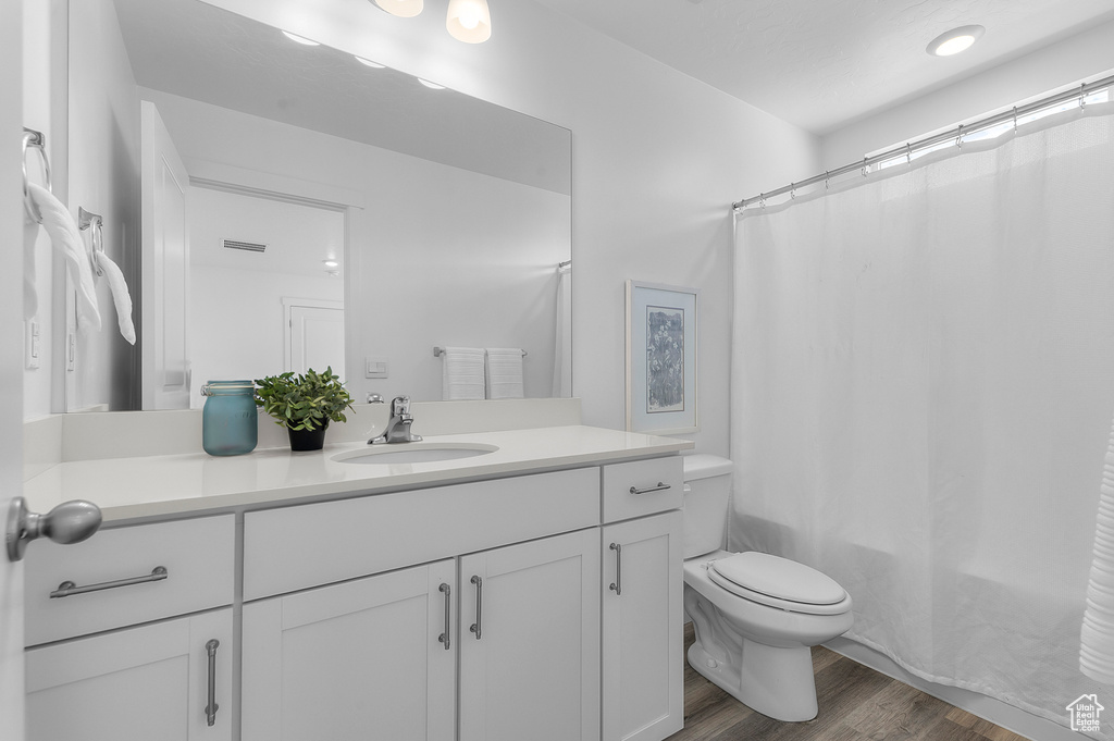8596 W BOWIE DR Magna, UT 84044