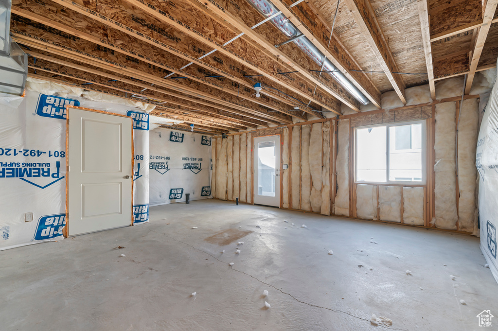 8596 W BOWIE DR Magna, UT 84044