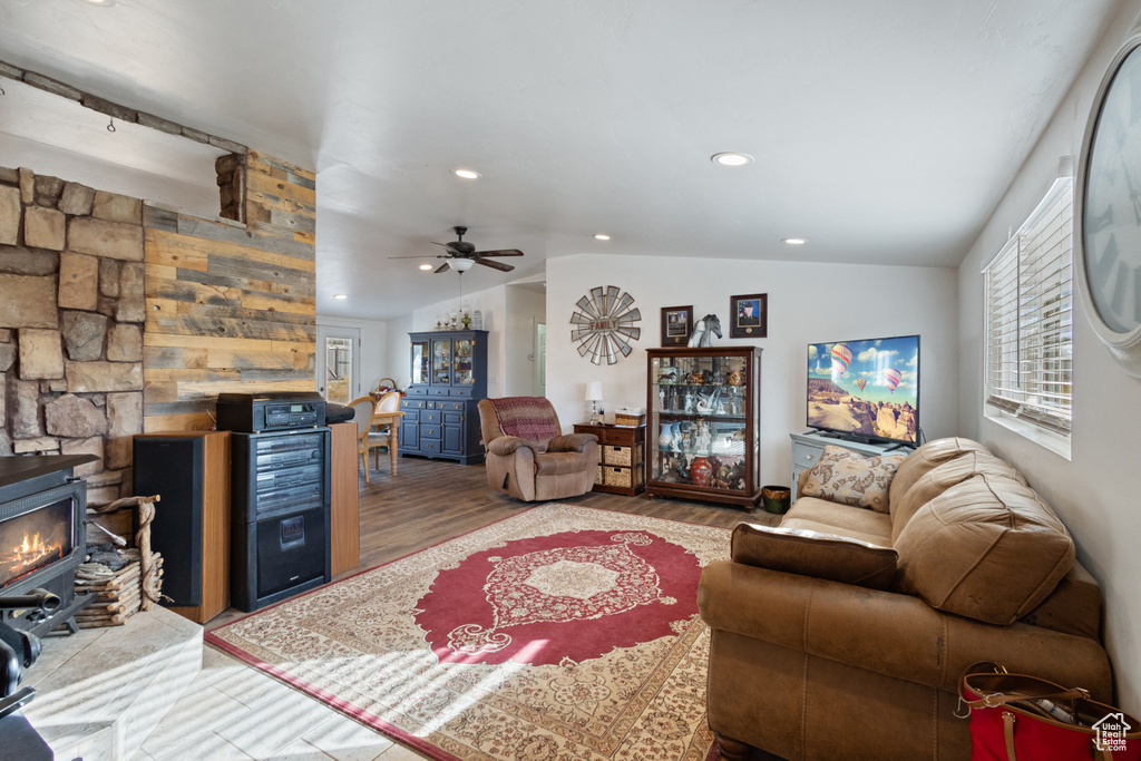 Photo 7 for MLS #2116401 at 84 N 100 West