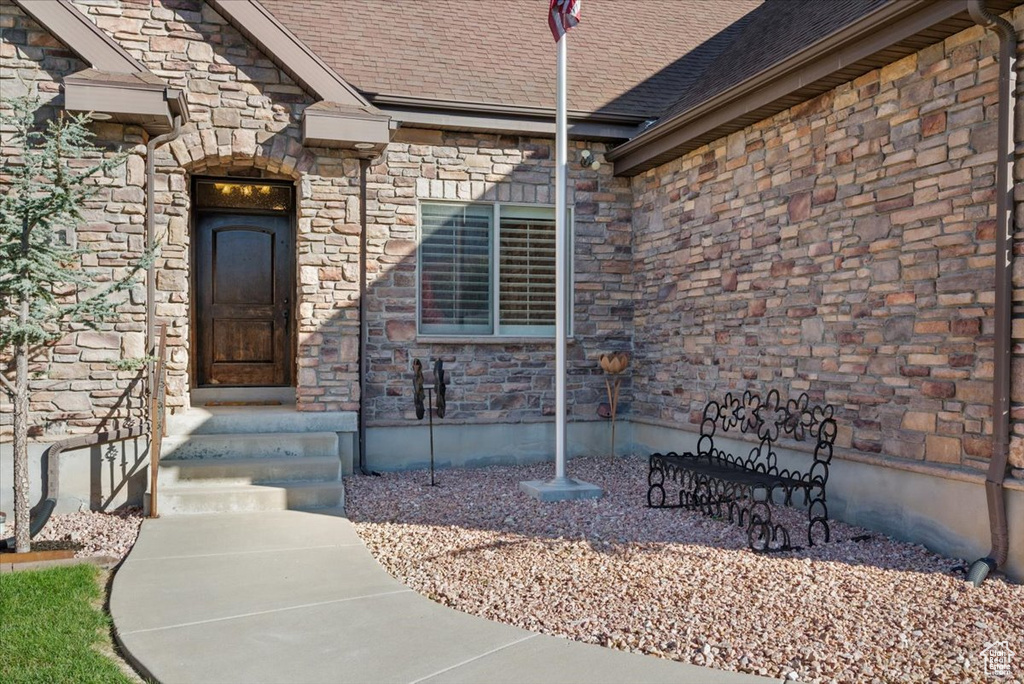 Photo 4 for MLS #2116404 at 51 E Magellan Ln