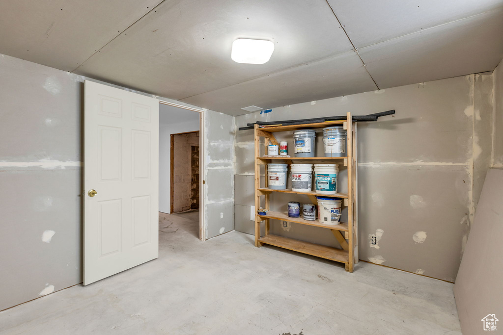 Photo 32 for MLS #2116406 at 153 Ross Dr