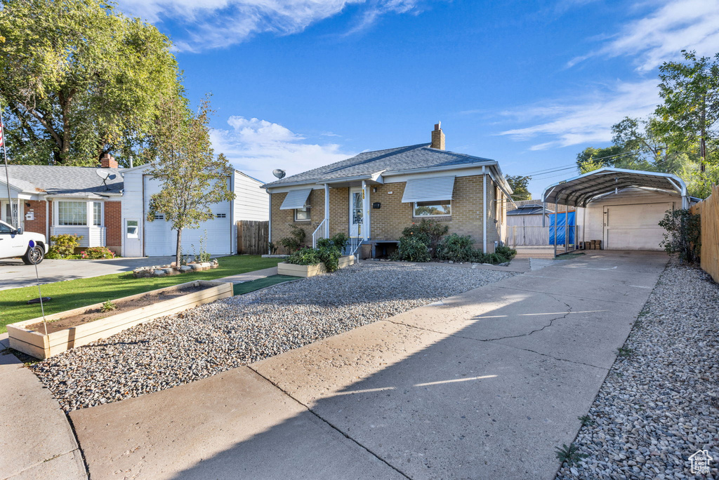 Photo 2 for MLS #2116406 at 153 Ross Dr