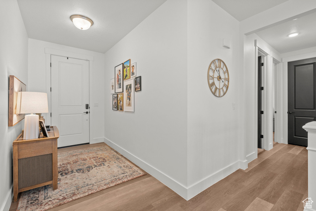 Photo 5 for MLS #2116408 at 276 N Pinnacle Ave