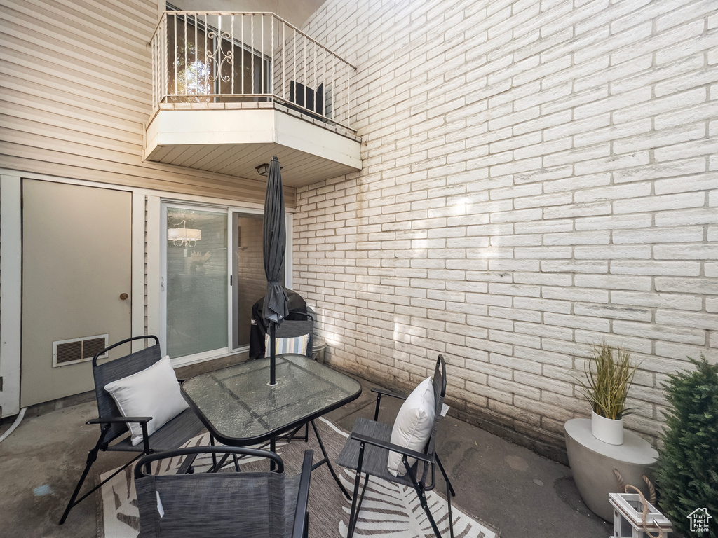 Photo 15 for MLS #2116409 at 7944 S Harvel Dr