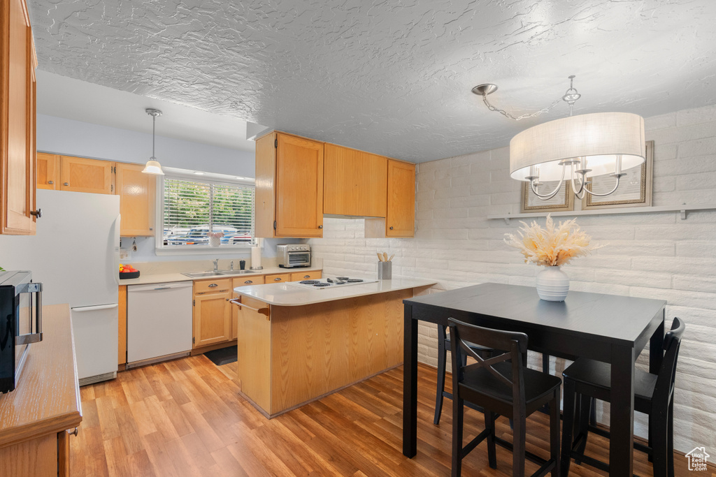 Photo 5 for MLS #2116409 at 7944 S Harvel Dr