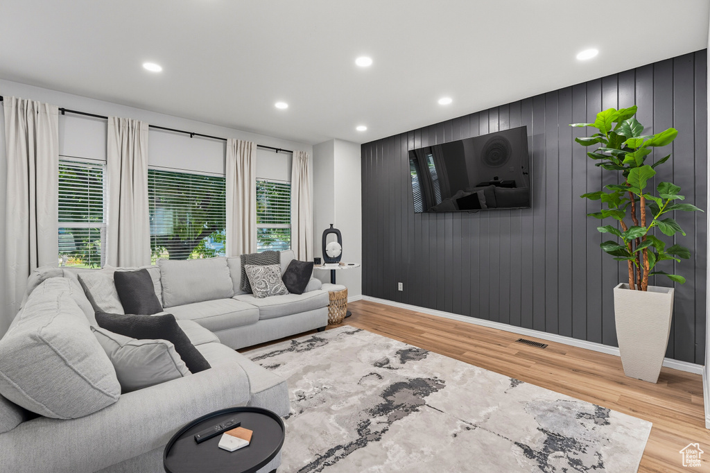 Photo 3 for MLS #2116411 at 1552 S 850 West