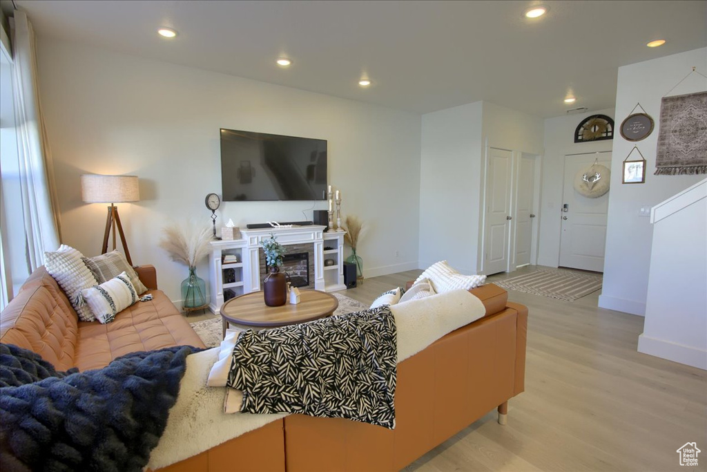 3215 N SADDLEBROOK LN #319 Plain City, UT 84404