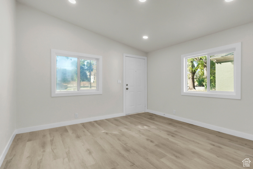 Photo 12 for MLS #2116413 at 612 W 200 North