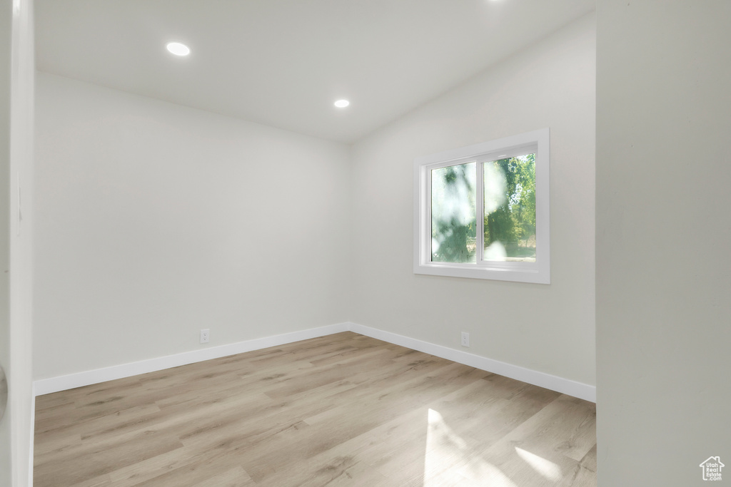 Photo 13 for MLS #2116413 at 612 W 200 North