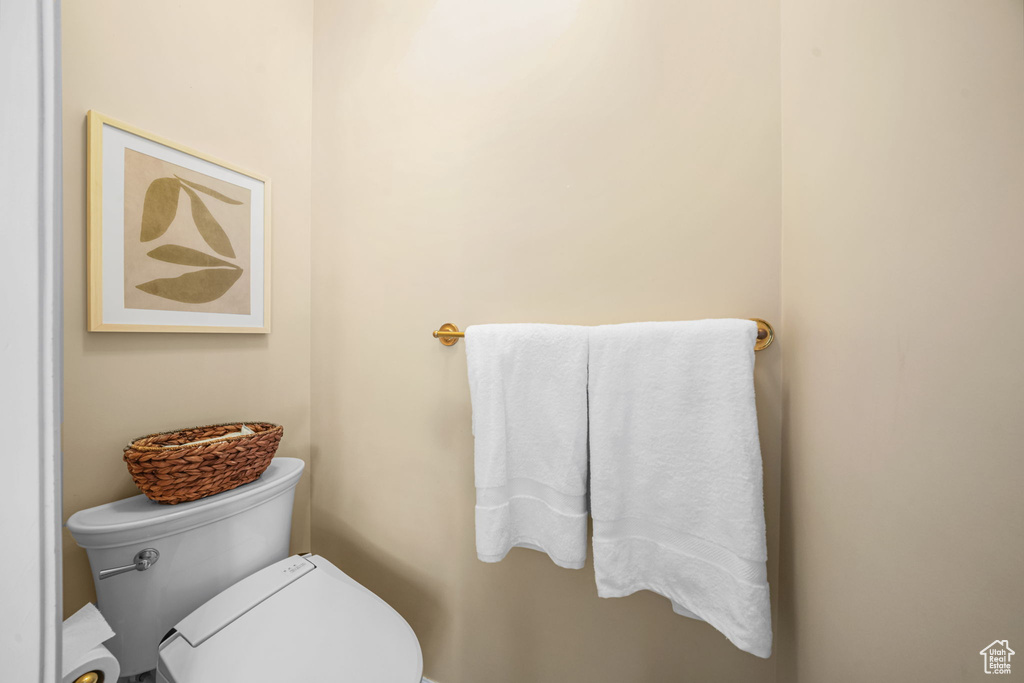 Photo 18 for MLS #2116416 at 587 E Corner Canyon Dr