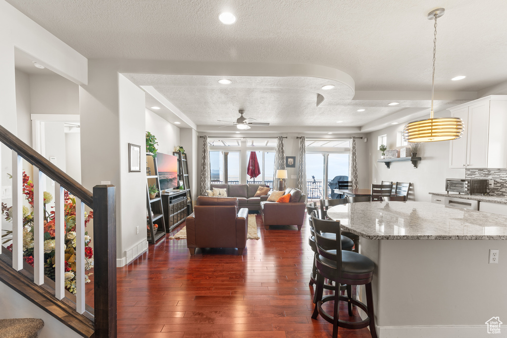 460 S SUNSET RIDGE DR North Salt Lake, UT 84054