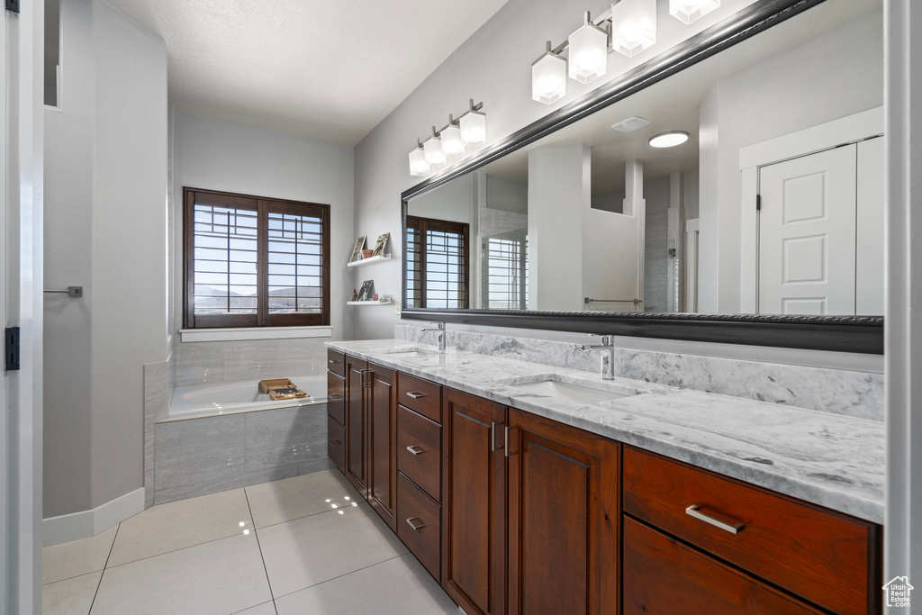Photo 5 for MLS #2116430 at 9031 N Cassie Dr