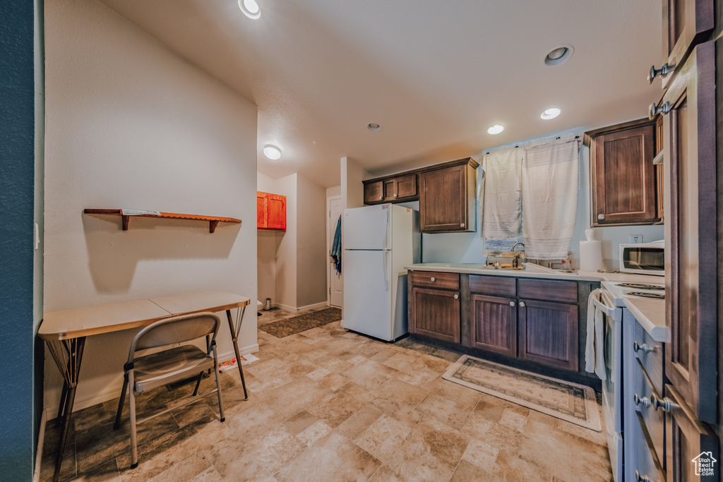 Photo 10 for MLS #2116435 at 1459 S Stewart Dr