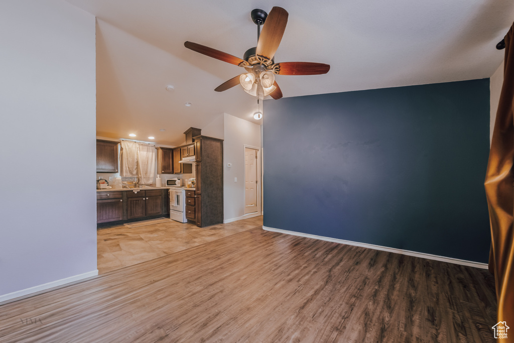 Photo 8 for MLS #2116435 at 1459 S Stewart Dr