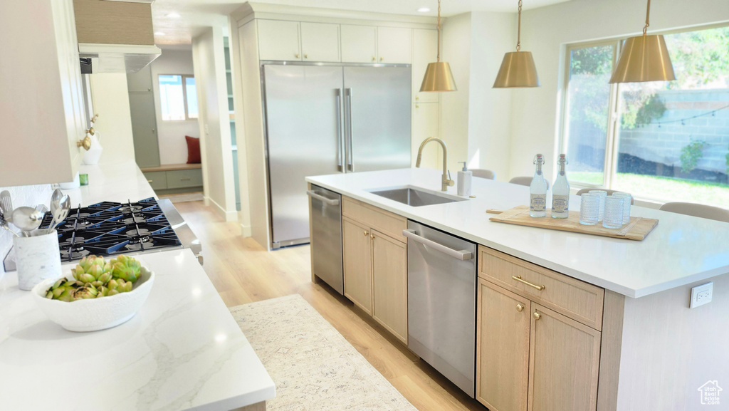 2548 E COBBLESTONE WAY Sandy, UT 84093