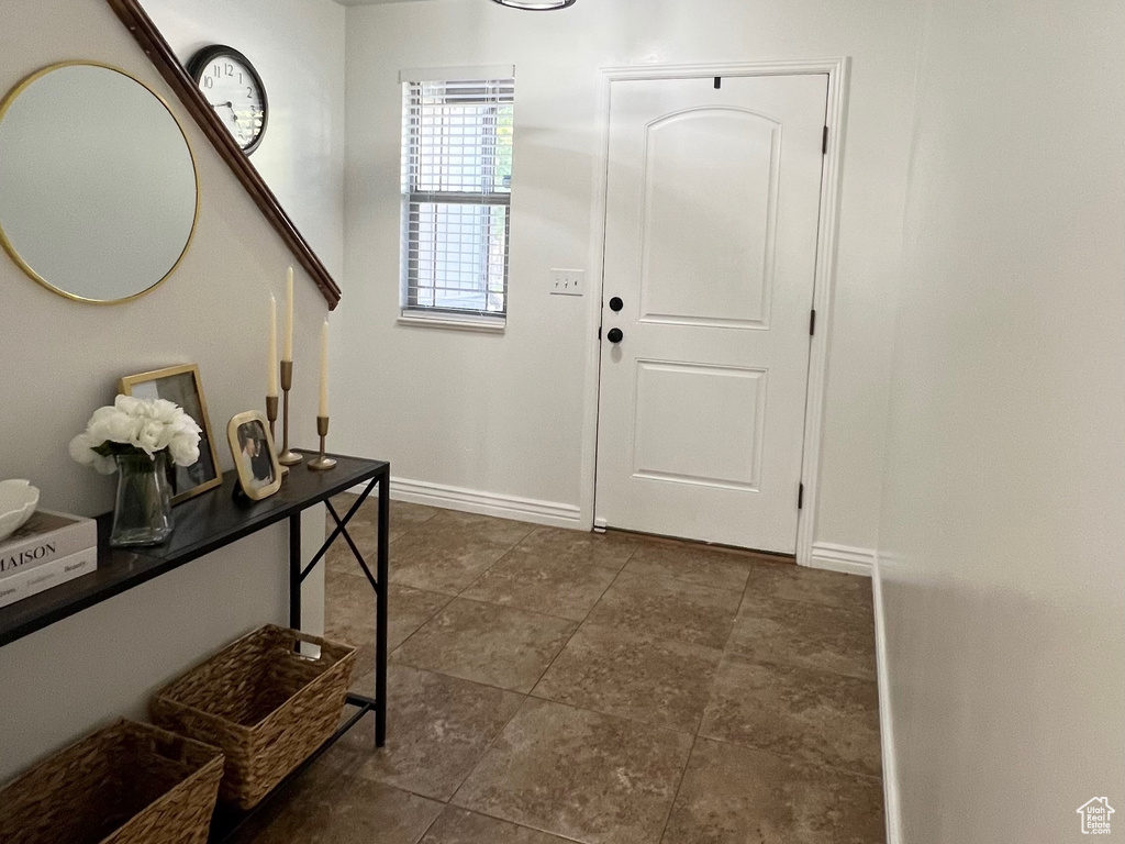 Photo 10 for MLS #2116452 at 1161 W Lancelot Ln
