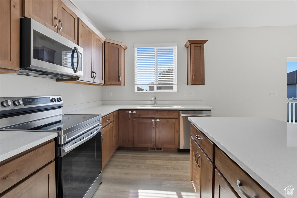 Photo 11 for MLS #2116454 at 101 W 930 South