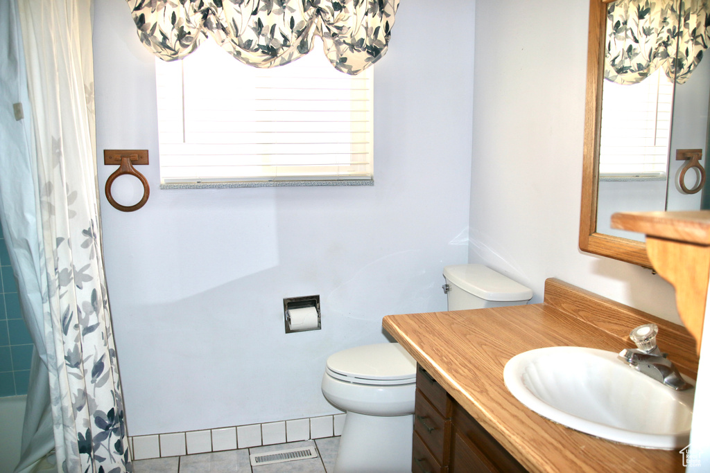 Photo 14 for MLS #2116461 at 250 E Broadway St