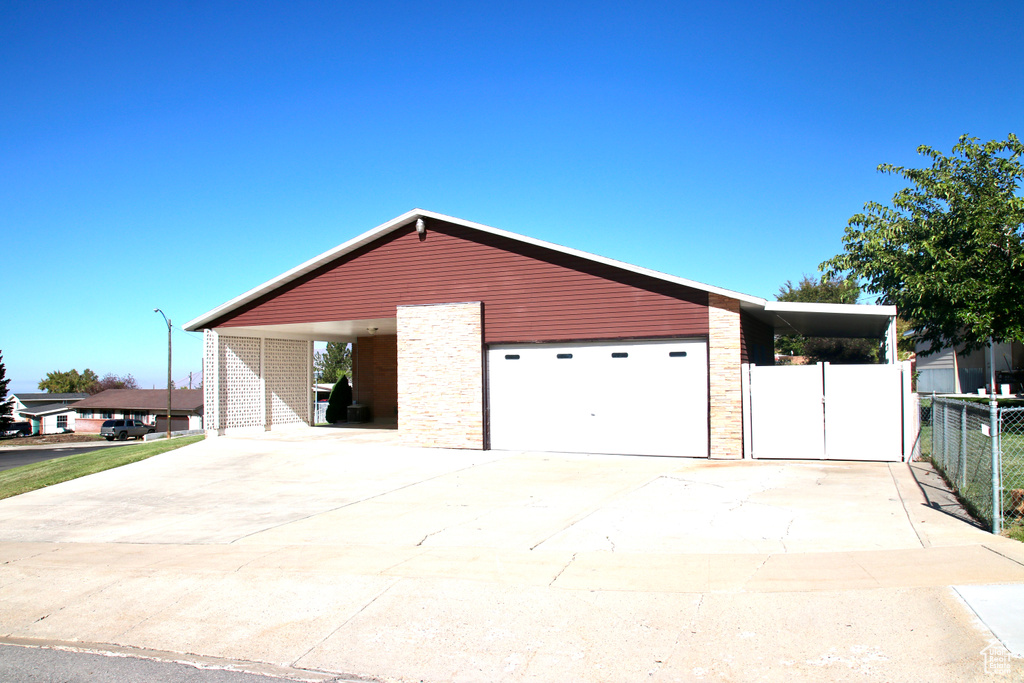 Photo 28 for MLS #2116461 at 250 E Broadway St