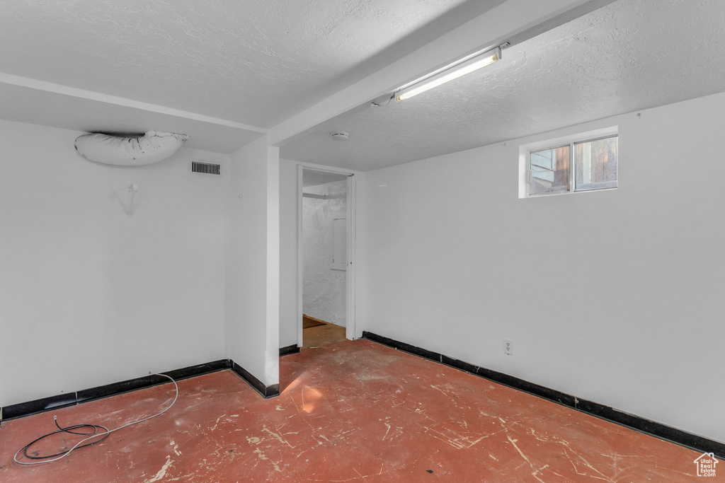 Photo 22 for MLS #2116465 at 2944 S Spencer Ave